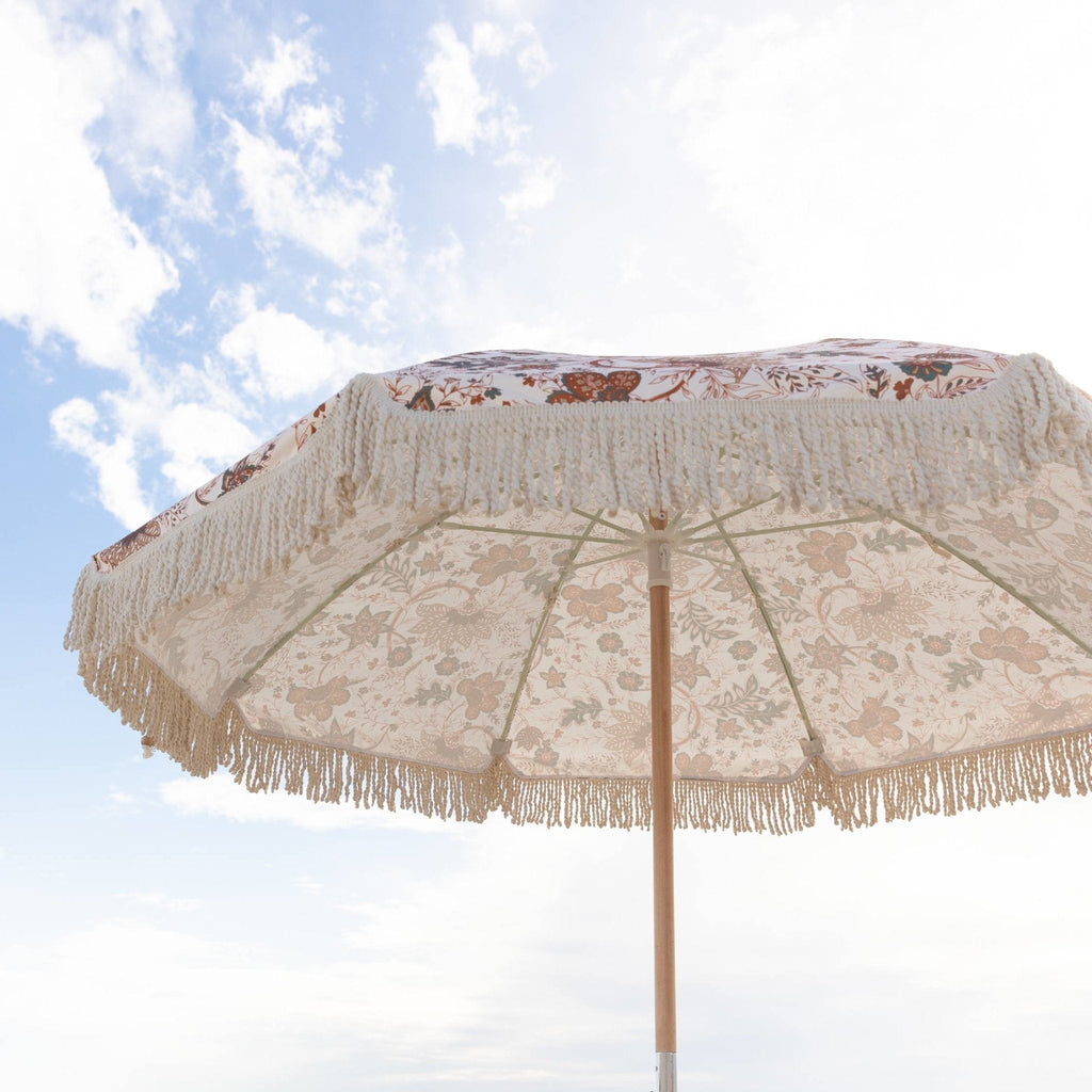 Willow Sustainable Weekend Beach Umbrella